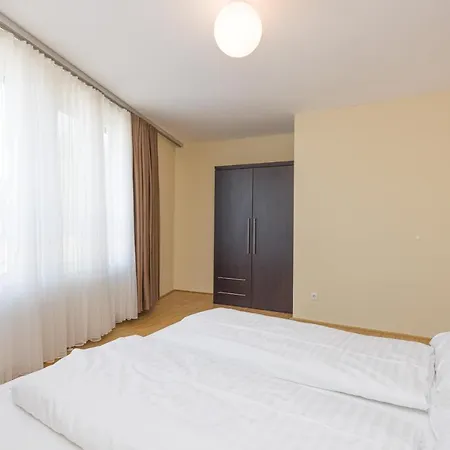 Linzerstrasse Apartment Vienna