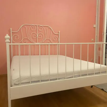 Altbau *