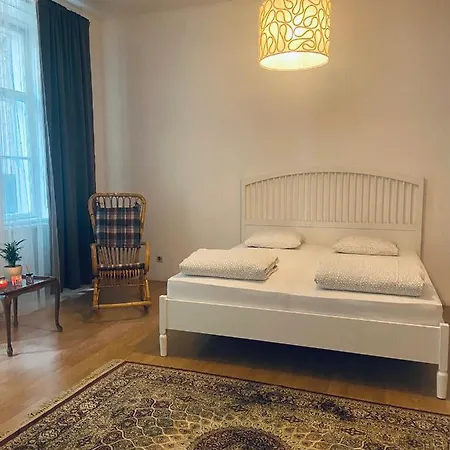 Altbau Apartment *