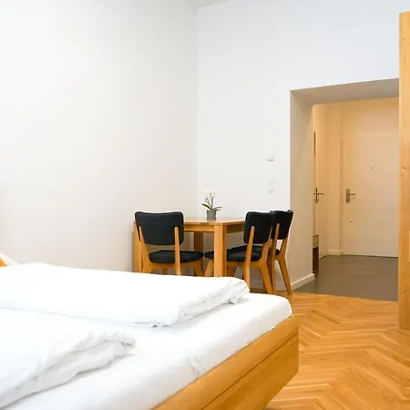 Nadland B7 Apartment