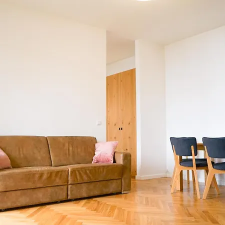 Nadland B7 Vienna