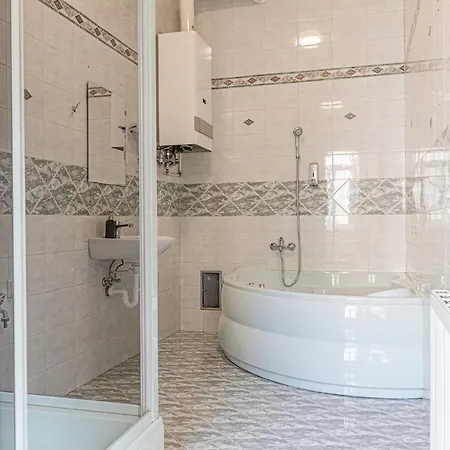 Brilliant 2br Apt. Near Akh-hospital