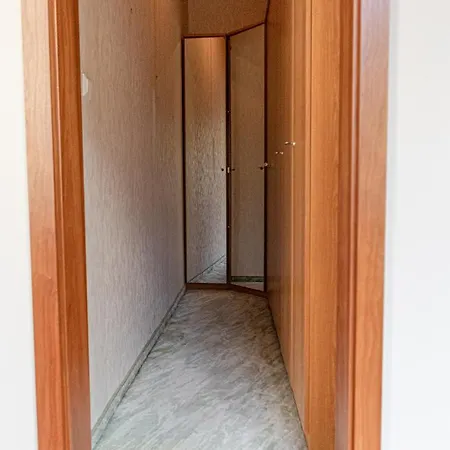 Brilliant 2br Apt. Near Akh-hospital Apartment *
