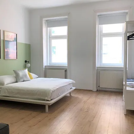 Stayover - Noble, Großzügige Am Hernals Apartment Wien