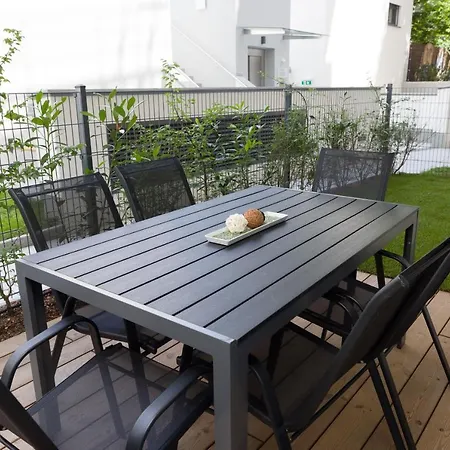 Yourapartment Theresien Apartment *