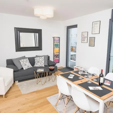 Ottakring Balcony Apartament *