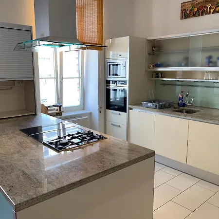 Apartment In The Heart Of