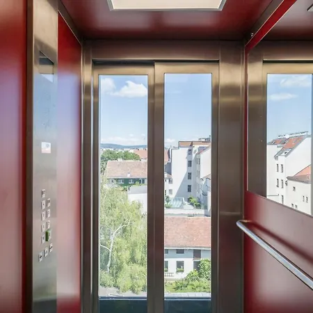 Ottakring Balcony Wiedeń