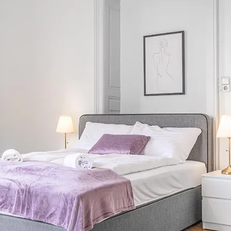 Cozy 2Br Apt. Near Akh Hospital-Ideal For Longstay Viena