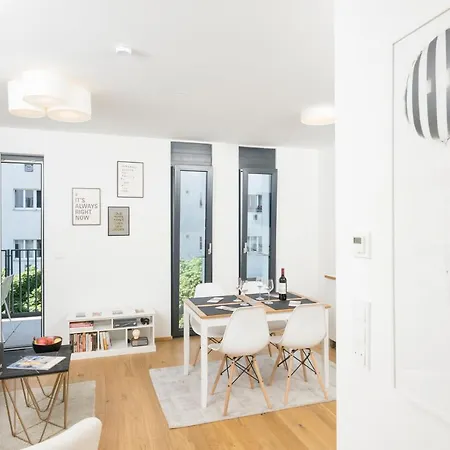 Ottakring Balcony Apartament Wiedeń