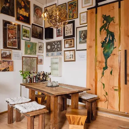 The Gallery No.4