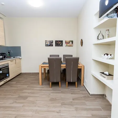 Appartamento Comfortable Romantic 1 Bedroom Near Augarten