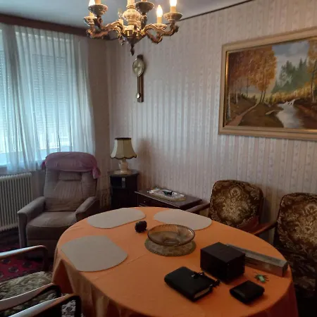 Ferienwohnung ,,wohnen Zu Grossmutter's Zeiten'' *