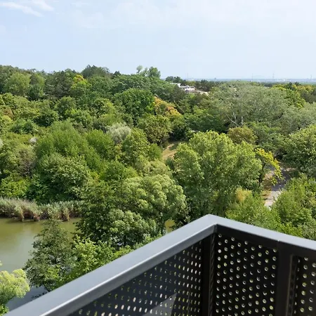 Gruen & Urban - Direkt An Der Therme - 15 Minuten Ins Zentrum Apartmán Vídeň