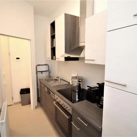 Apartment Studio Meidling By Interhome