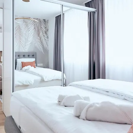 Mila * Vienna