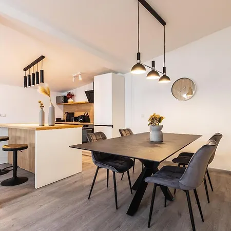 Open Space With Free Parking - Leopoldstadt *