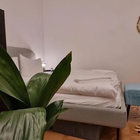 Apartment Sissi Royal - Inner 4 Bedroom