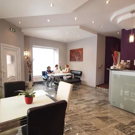 De Lux Hotel 3*