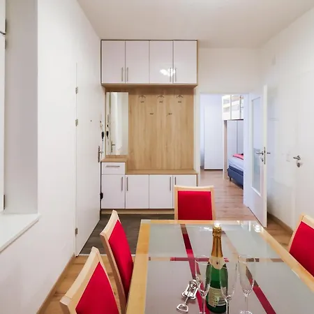 Cozynite Premium Schoenbrunn 1 Apartment *
