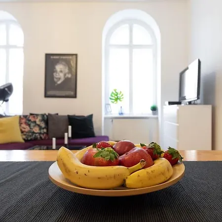 Charming & Authentic Flat - Central Located Apartment *