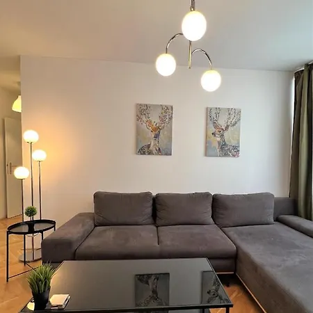 Unique Center Apartment Vienna