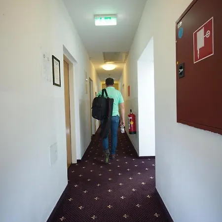Hotel City Residence 3*