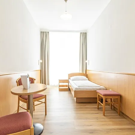 Hotel-pension Fuenfhaus Vienna