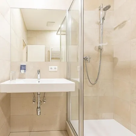 Guest house Hotel-pension Fuenfhaus Vienna
