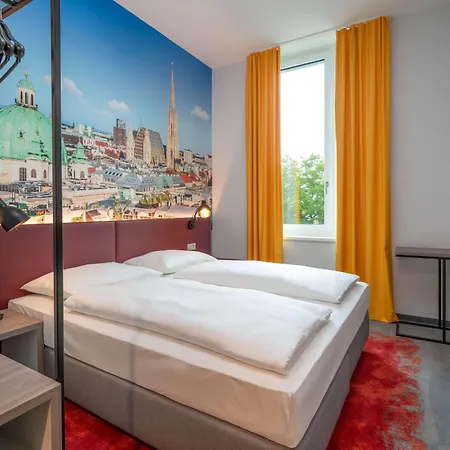 Campanile South Vienna