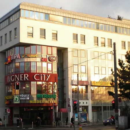 Arte Stadthalle Ξενοδοχείο
