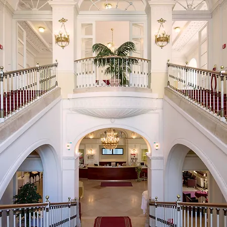 Austria Trend Schloss Wilhelminenberg 4*