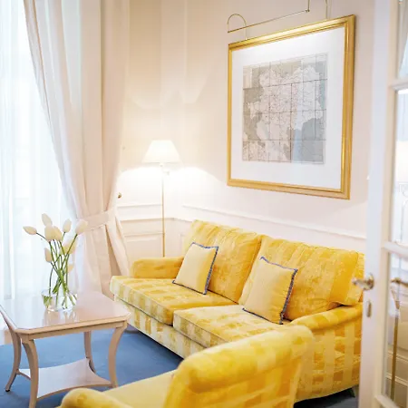 Palais Coburg 5*