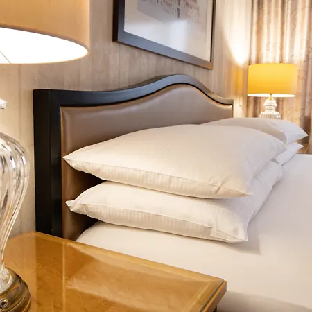 Otel Hilton Waterfront 4*