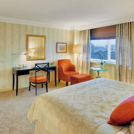 Otel Hilton Waterfront