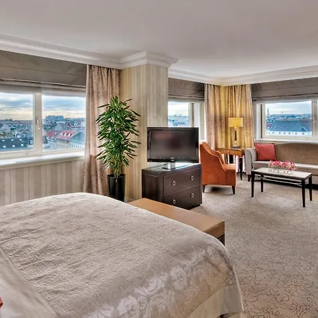 Hilton Waterfront Otel 4*