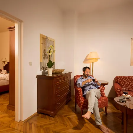 Hotel City Central Отель Вена