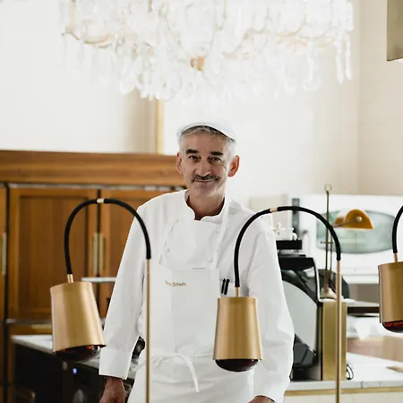 Grand Ferdinand - Your In The Center Hotel 5*
