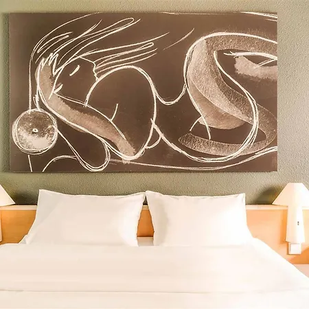 Ibis Hotell