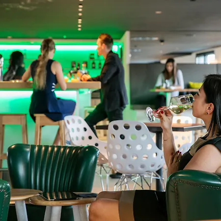 Arcotel Donauzentrum Hotel