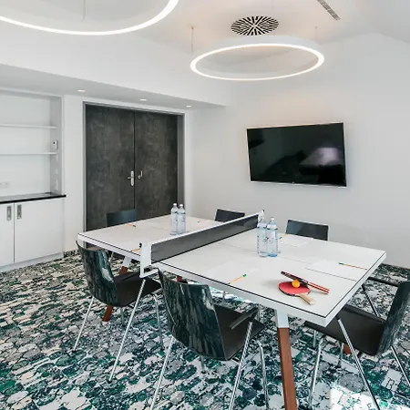 Arcotel Donauzentrum Vienna
