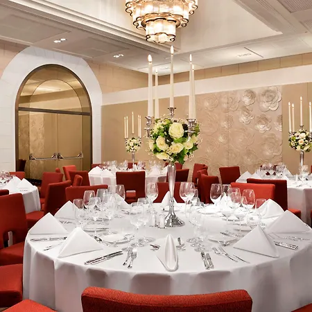 Hotel Anantara Palais Hansen - Newly Renovated Wenen