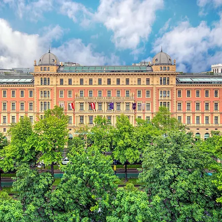 Anantara Palais Hansen - Newly Renovated Hotel