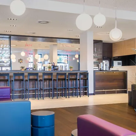 Hotel Leonardo Hauptbahnhof 4*