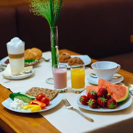 K+k Maria Theresia Hotel 4*