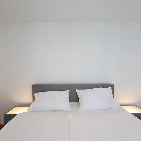 4 Beds And - Contactless Check-in *