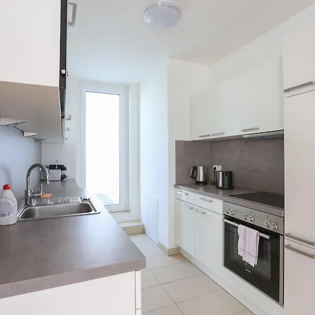 4 Beds And - Contactless Check-in Apartment Vienna