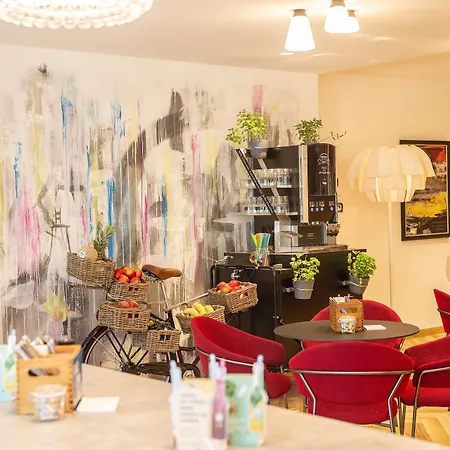 - The Niu, Franz By Ihg 3*