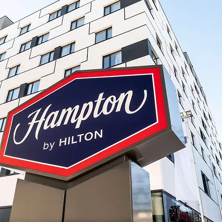 Hotel Hampton By Hilton Messe 3*