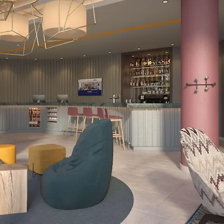 Hampton By Hilton Messe 3*